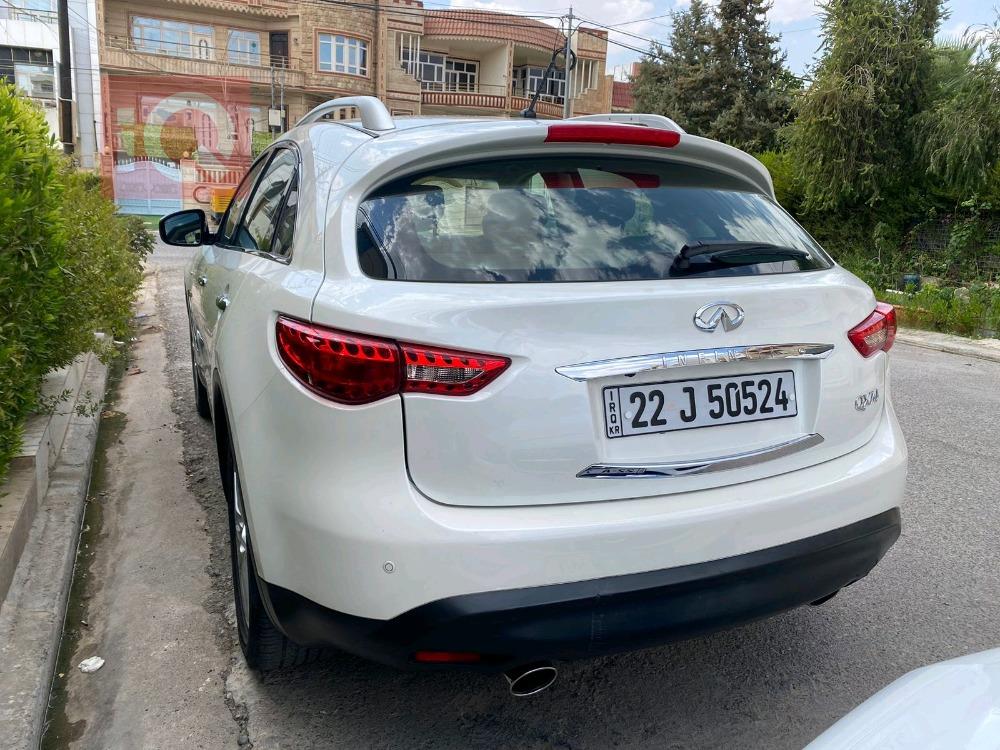 انفنتي QX70